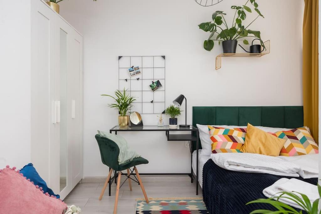 Specious Studio With Park View Warschau Buitenkant foto